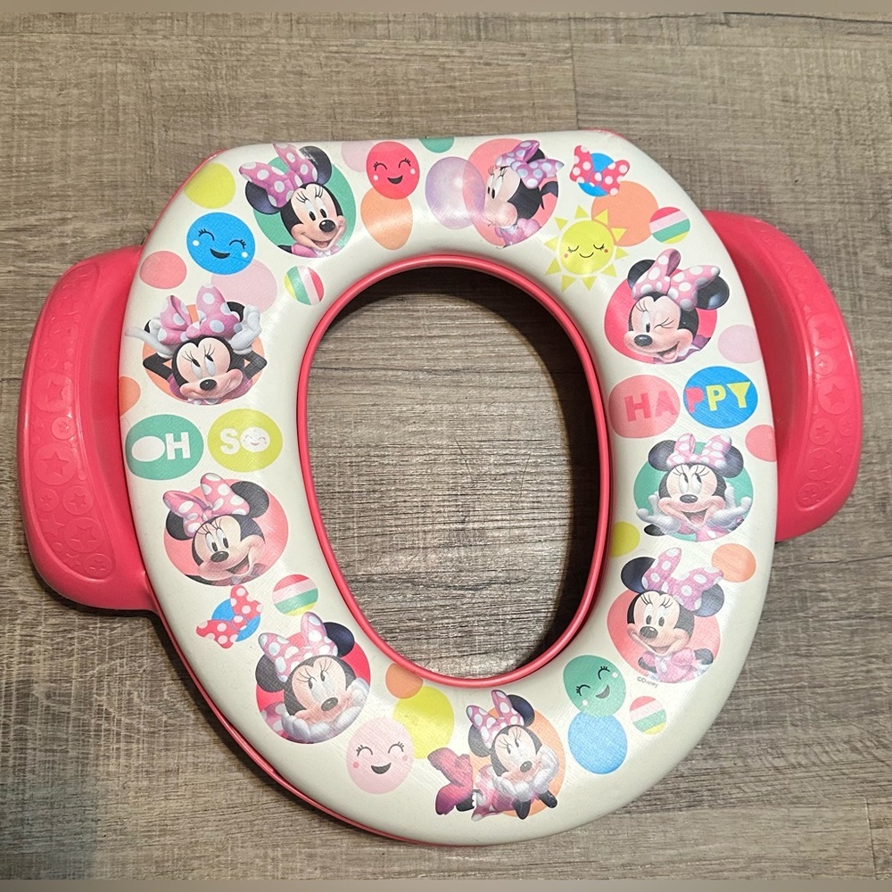 The First Years Disney Baby Minnie Soft Potty Seat preowned super cute